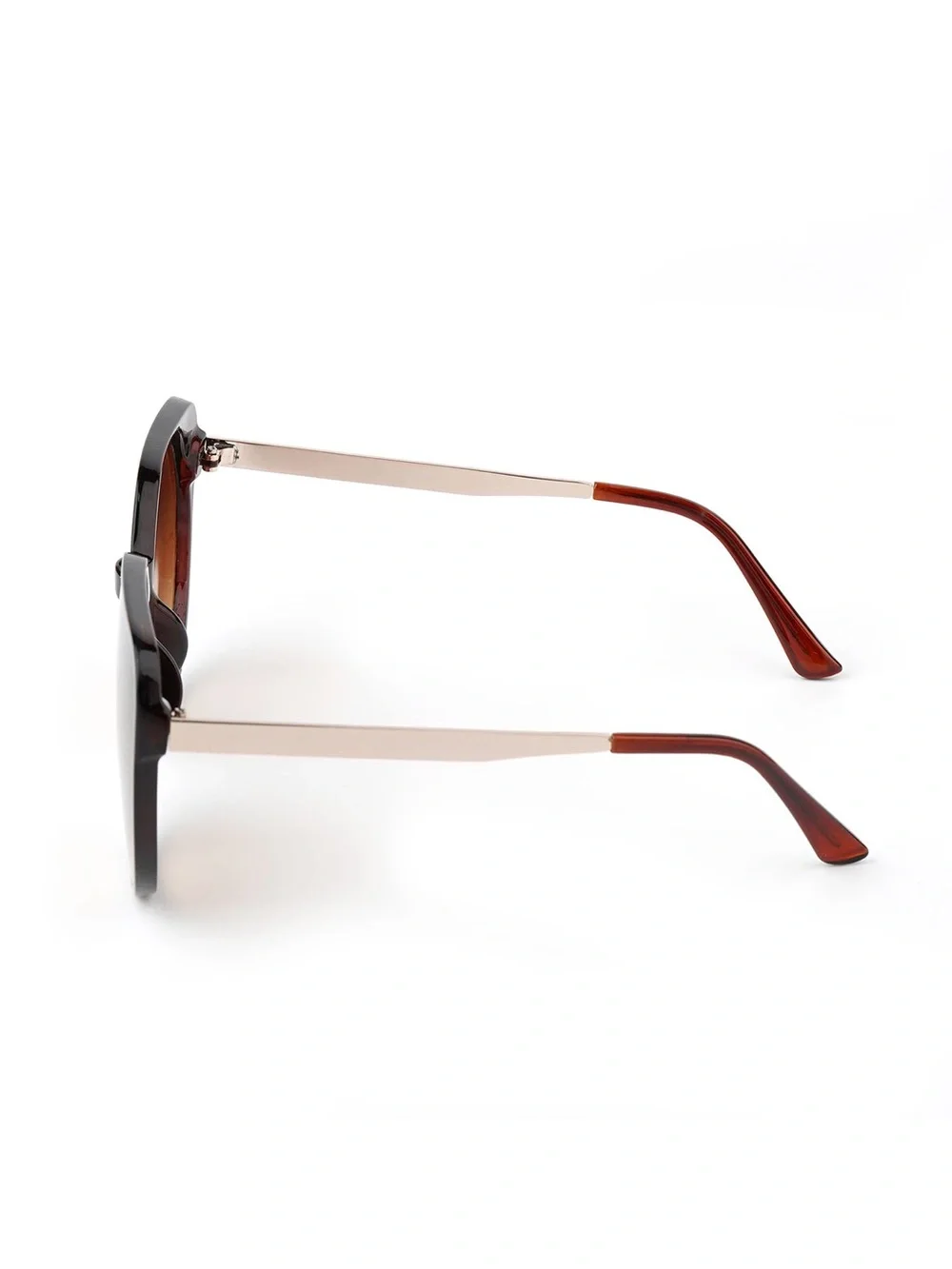 Chic Round Sunglasses with Metal Accents